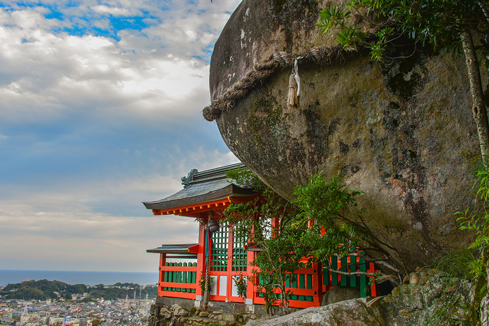 Kamikura-jinja shrine