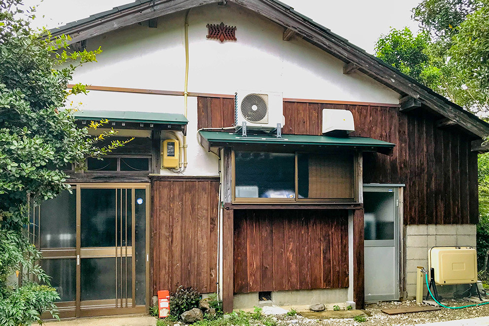 Japanese room entrance overview