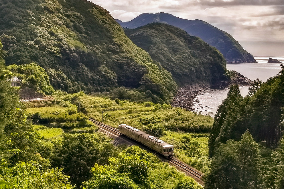 波田須　電車