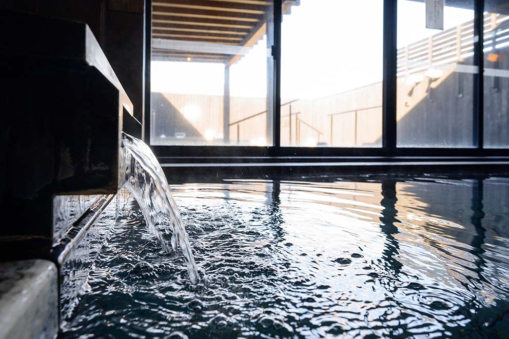 Indoor hot spring bath