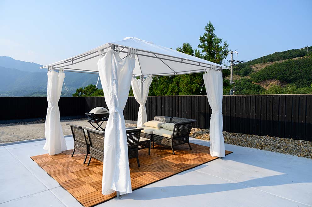 Summer limited terraced patio