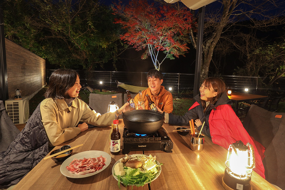 Private garden kotasu heated table