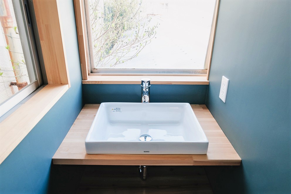 Sink (Share space 2nd floor)