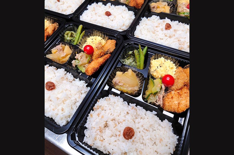 Sample lunch-box