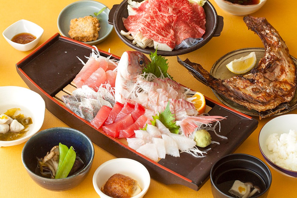 Sample diner Funamori sashimi boat plan