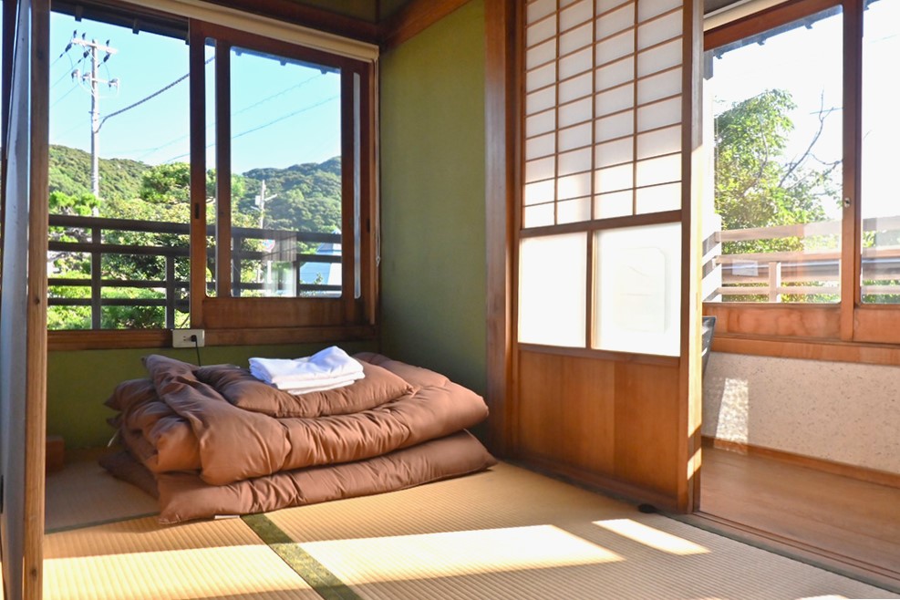 Sample guest room (Japanese style dormitory for both men and women)