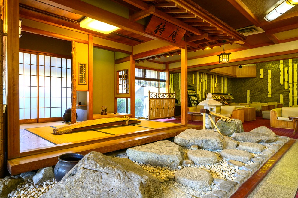 Lobby tea ceremony room