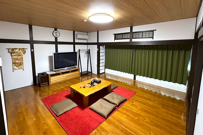 Ume-no-ma guest room