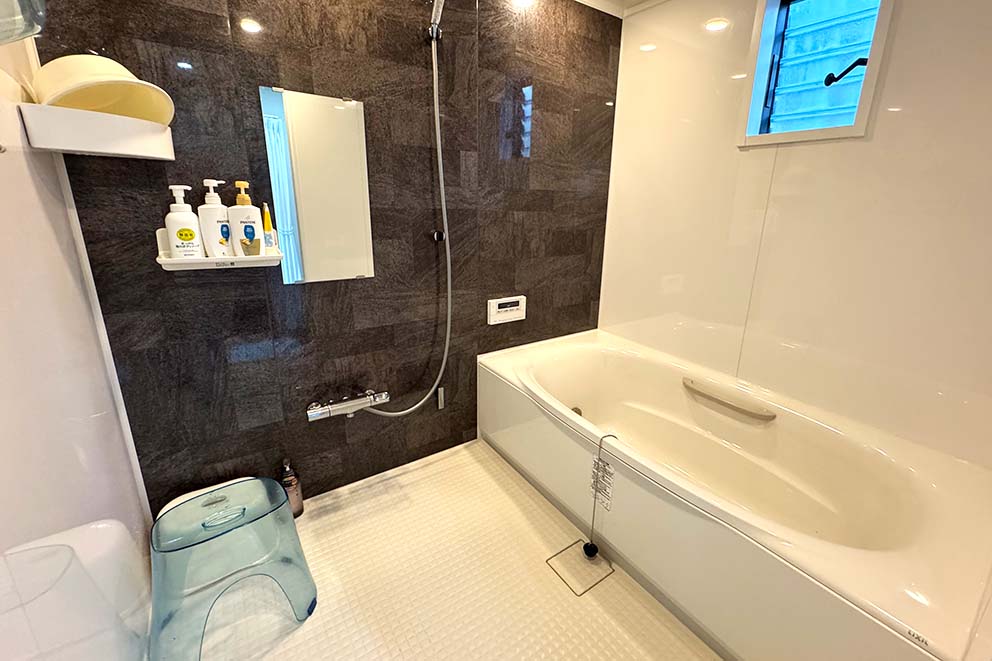 Bath (house)