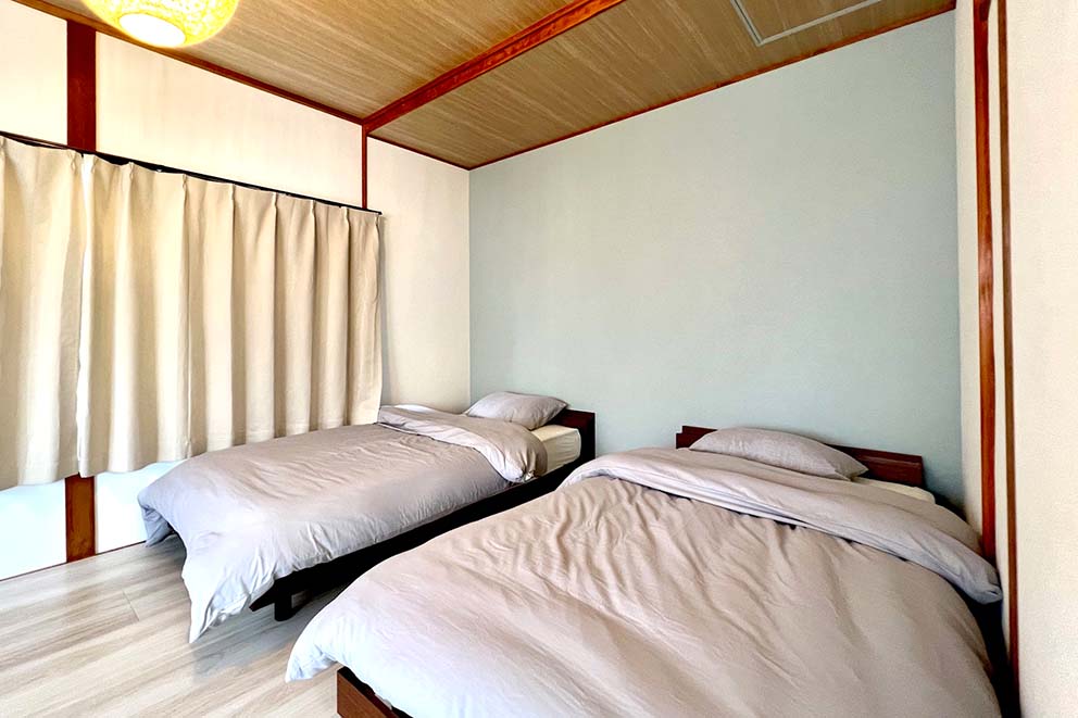 Annex western guestroom