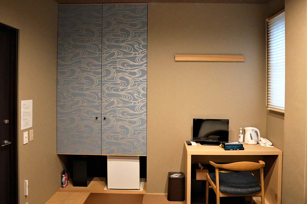 Sample western guestroom