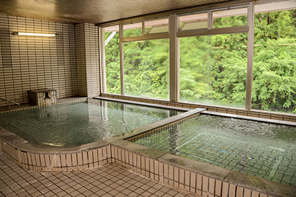 Onsen bath