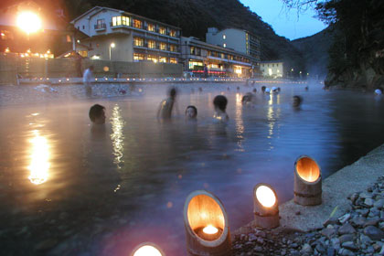 Sennin-buro with Fujiya in background