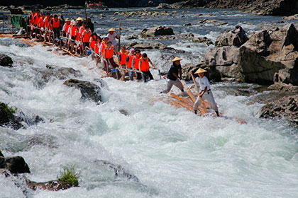 Log Rafting in Dorokyo Gorge