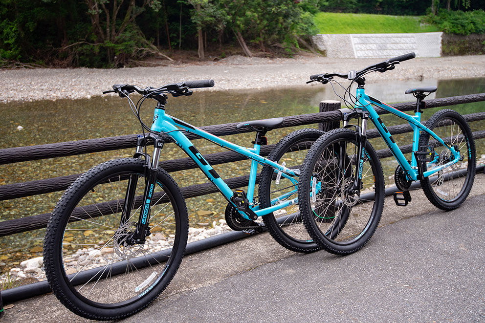 Rental mountain bikes