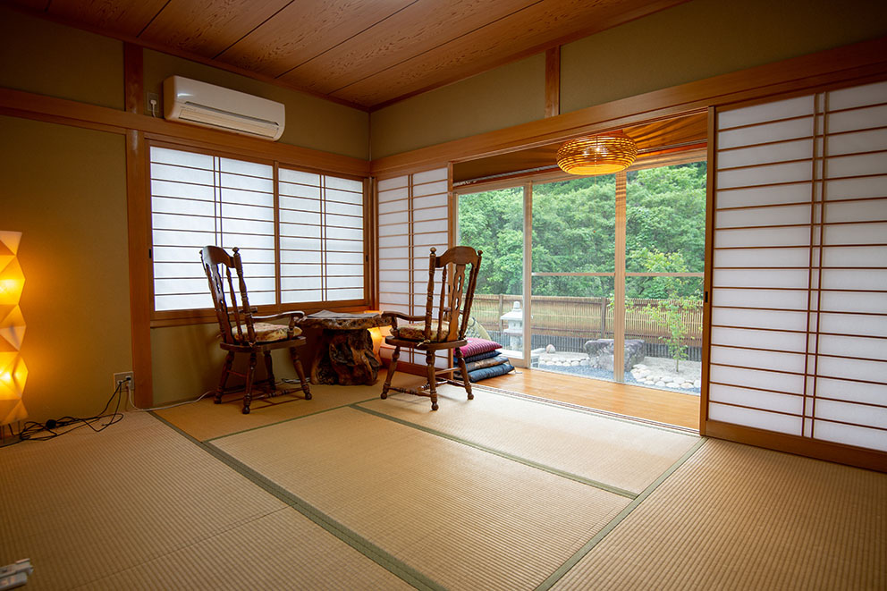 1st floor guestroom