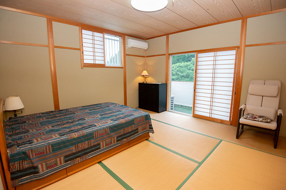 2nd floor guestroom