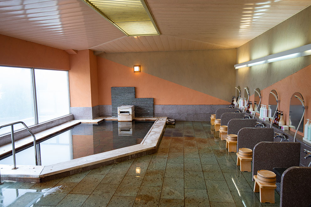 Indoor bath