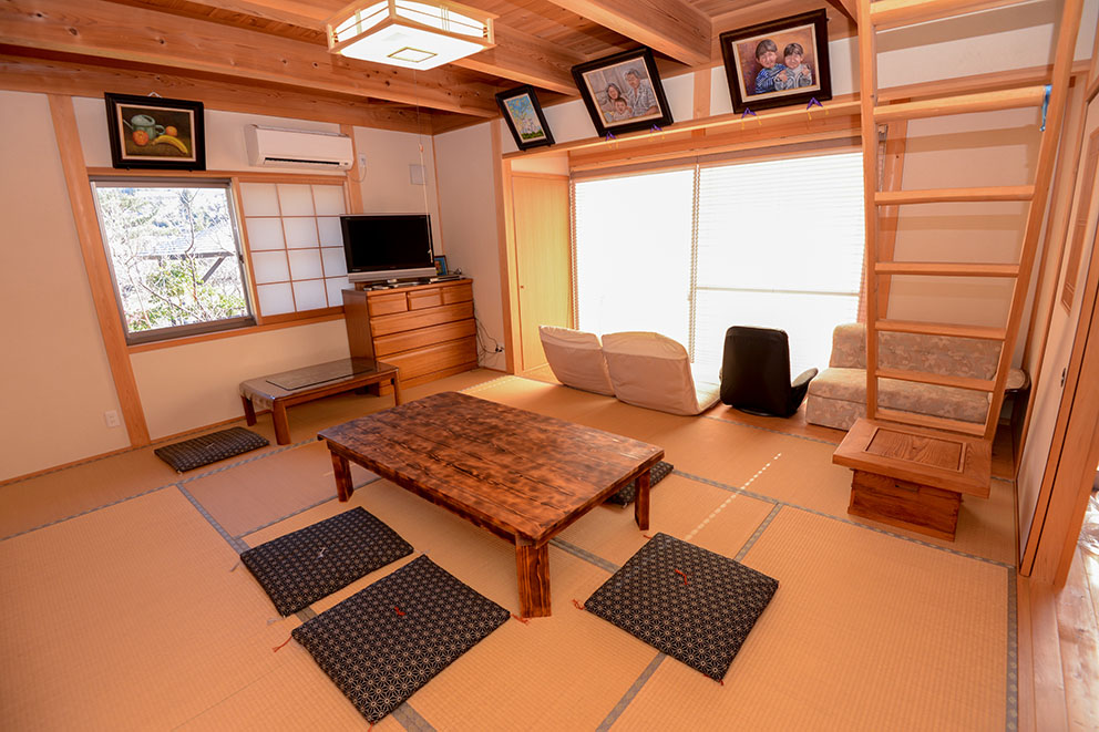 Cottage guestroom